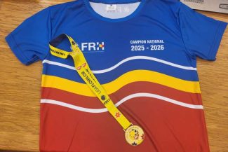 Bistrița-Năsăud: Consilierii județeni au primit tricouri și medalii de campioni naționali, după titlurile obținute la handbal feminin