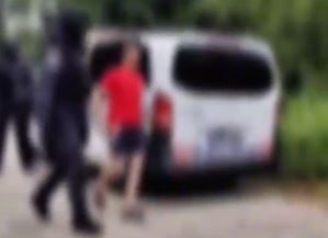 Prahova: Antrenor de înot din cadrul CS Câmpina, acuzat de agresiune sexuală asupra unui minor