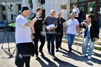 Cei doi procurori din Constanța acuzați de corupție rămân în arest; o judecătoare a făcut opinie separată