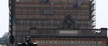 Firma care construiește clădirea consulatului american la Milano, acuzată că exploatează muncitori indieni