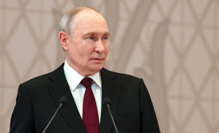 Putin susține că Rusia are mijloacele de a distruge pe oricine atacă exclava Kaliningrad