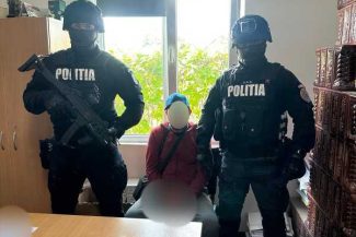 Prahova: Bărbat cercetat pentru ultraj, după ce și-a instigat câinele să-i atace pe polițiști