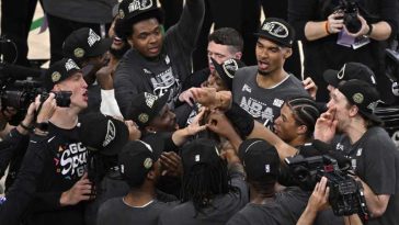 Baschet: San Antonio Spurs s-a calificat în finala NBA