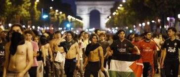 Fotbal: Explozie de bucurie și tensiuni la Paris după un nou titlu cucerit de PSG în Liga Campionilor