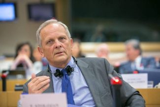 Theodor Stolojan: Preşedintele Nicuşor Dan trebuie să respecte Constituţia şi să nominalizeze un premier. Există un partid care a demonstrat că are o majoritate – PSD/ Ce spune fostul preşedinte liberal despre învestirea unui guvern minoritar PSD-UDMR