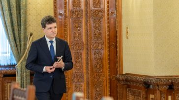 Nicuşor Dan, după discuţiile cu partidele: Vom continua seria de consultări până când se va cristaliza o variantă de majoritate solidă, pro-occidentală / Este esenţial ca partidele să ajungă, într-un timp rezonabil, la un numitor comun