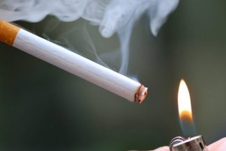 Dr. Cristian Oancea: Un fumător care fumează între unu şi două pachete de ţigări pe zi pierde undeva la şapte ani din viaţă/ Nu există patologie pe care fumatul să nu o poată da