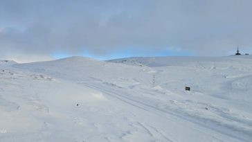 1 Mai – 1 mai atipic, în turism, pe Valea Prahovei: Cazările scumpe, în mare parte rezervate. Ofertele last minute, pe care cei mulţi şi le pot permite, încă aşteaptă clienţi