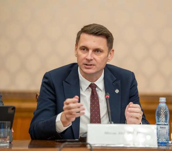 Preşedintele Senatului, Mircea Abrudean: Cine dărâmă un guvern trebuie să vină cu soluţii, nu cu haos. Responsabilitatea pentru consecinţele economice şi sociale aparţine integral celor care au votat această moţiune