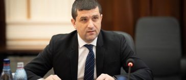 Miruţă, despre creşterea vârstei de pensionare în sistemul de apărare: S-au analizat nişte scenarii, dar guvernul, fiind interimar, nu mai poate lua decizii /  Nu se schimbă modul în care se calculează pensia pensionarilor militari