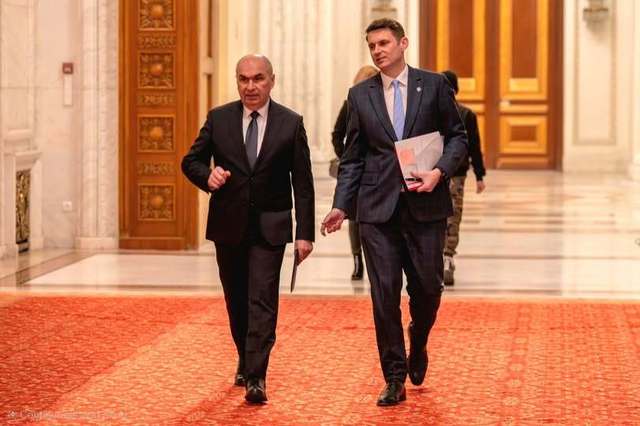 Mircea Abrudean: Odată cu această decizie de a intra în opoziţie şi de a avea această direcţie pentru PNL, cred că este nevoie şi este loc de o reformare a partidului. Un congres este o soluţie