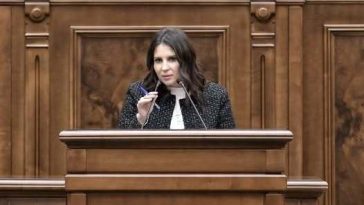 Gabriela Horga (PNL): PSD tergiversează discutarea în Senat a proiectului de lege privind interdicţia cumulului pensiei speciale cu salariul la stat