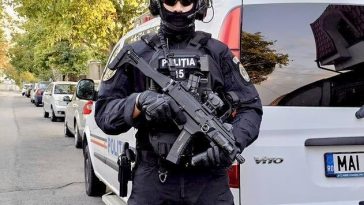 Focuri de armă trase de poliţişti la Babadag, pentru a aplana un conflict între mai multe persoane / Trupele Serviciului pentru Acţiuni Speciale, direcţionate la faţa locului