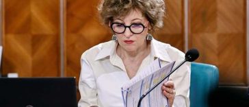 Oana Gheorghiu: Am transmis în această seară un mesaj personal fiecărui deputat şi senator al României / Le-am adresat un apel la înţelepciune şi curaj