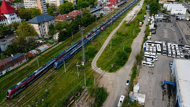 Radu Miruţă anunţă o soluţie temporară pentru ca cele 21 de trenuri PESA să intre în circulaţie: Un act adiţional prin care să fie suspendate plăţile aferente obligaţiilor de mentenanţă rămase neîndeplinite