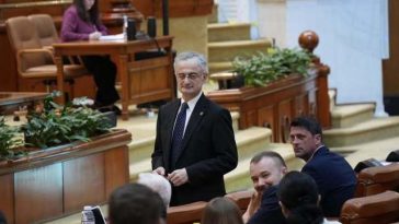 Gabriel Andronache (PNL): Facem toate demersurile democratice în Parlament pentru a susţine Guvernul Bolojan şi a determina eşecul moţiunii de cenzură / Sunt parlamentari care au fost forţaţi să semneze moţiunea, au posibilitatea să se exprime la vot