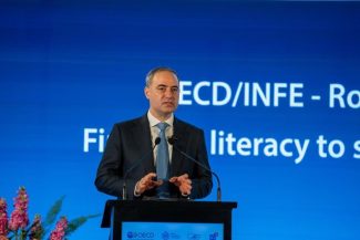 Alexandru Nazare: Consolidarea fiscală nu se opreşte în 2026. Ea trebuie dusă mai departe, în anii următori, cu consecvenţă, responsabilitate şi seriozitate. România nu îşi mai permite paşi înapoi
