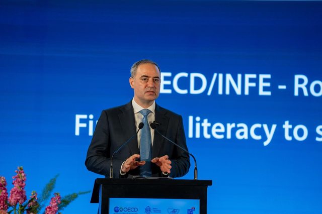 Alexandru Nazare: Consolidarea fiscală nu se opreşte în 2026. Ea trebuie dusă mai departe, în anii următori, cu consecvenţă, responsabilitate şi seriozitate. România nu îşi mai permite paşi înapoi
