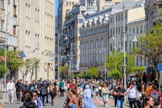 Primăria Bucureşti: Nu vrem să creăm haos în oraş! Weekend-ul acesta, renunţăm la ”Străzi deschise” / Alte două mari evenimente au loc în Capitală, fiind impuse restricţii de trafic / 30 de linii de transport în comun, deviate