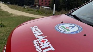 Salvatorii montani, alertaţi că două persoane au nevoie de ajutor în Munţii Bucegi / Suferă de hipotermie şi nu se mai pot deplasa