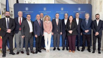 Nazare: Am semnat convenţiile pentru lansarea contractărilor şi plăţilor aferente celor 8 programe regionale 2021–2027 pentru bugetul din acest an / 3,45 mld. euro vor putea merge către noi proiecte locale, chiar din 2026
