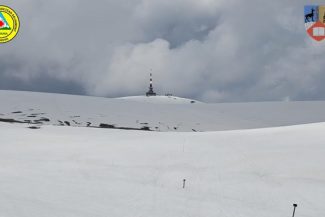 Traseele turistice montane de pe Valea Prahovei rămân închise, din cauza viscolului anunţat la altitudini mari