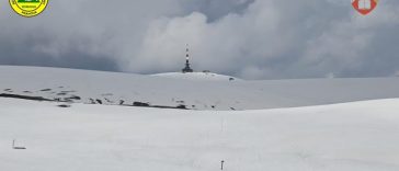 Traseele turistice montane de pe Valea Prahovei rămân închise, din cauza viscolului anunţat la altitudini mari