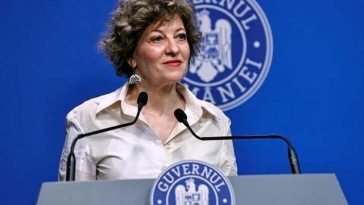 Oana Gheorghiu, după acuzaţiile care i se aduc: De ce atâta efort împotriva unui om fără partid şi fără miză politică? Intimidare şi descurajare. Ca oamenii integri să nu mai îndrăznească să se implice. Nu mă sperie. Nu mă intimidează. Nu renunţ!
