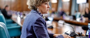 Oana Gheorghiu: O companie poate supravieţui mult timp pe subvenţii, dar nu poate supravieţui la infinit fără deciziile necesare / Cazul Metrorex: Deficit de 1,17 miliarde de lei, angajări doar cu acordul sindicatului, promovări doar din interior