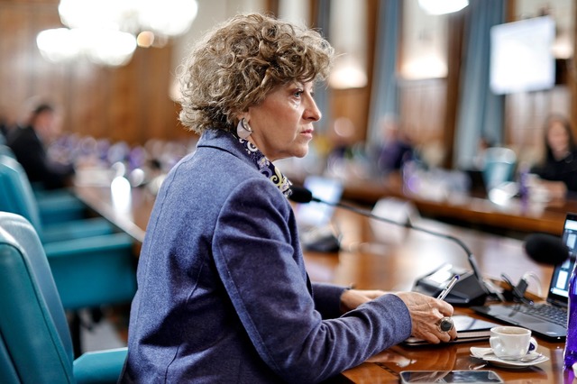 Oana Gheorghiu: O companie poate supravieţui mult timp pe subvenţii, dar nu poate supravieţui la infinit fără deciziile necesare / Cazul Metrorex: Deficit de 1,17 miliarde de lei, angajări doar cu acordul sindicatului, promovări doar din interior