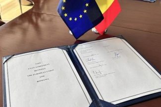 Bolojan, după semnarea acordului SAFE: Miza nu este doar securitatea României, ci şi capacitatea noastră de a produce mai mult aici, acasă, în parteneriat cu industria europeană / Cinci avantaje majore identificate