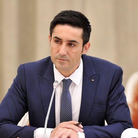 Claudiu Manda: PNL nu poate să mai facă aceeaşi nominalizare de prim-ministru, e o decizie a CCR / Despre varianta Predoiu premier: Este decizia PNL, în măsura în care există un prim-ministru de dialog