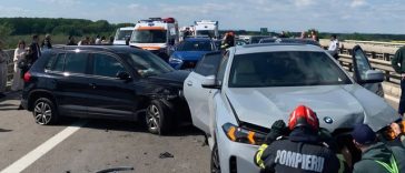 Trafic rutier blocat pe autostrada A3, pe sensul spre Bucureşti, din cauza unui accident în lanţ cu şapte maşini/ O persoană a fost rănită/ Circulaţia, deviată spre DN1 – FOTO