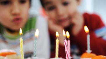 Eurostat: Rata natalităţii, în scădere în toate ţările UE în ultimii 20 de ani / Cele mai tinere mame, în Slovacia şi România / Speranţa de viaţă în 2024 – 84,1 ani pentru femei şi 78,9 ani pentru bărbaţi / Date pentru România