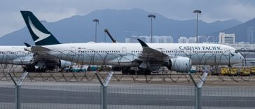 Zece răniţi, după ce un avion Airbus care făcea legătura între Australia şi Hong Kong a fost zguduit puternic de turbulenţe – FOTO