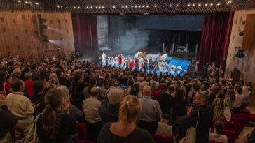 Weekend prelungit la Festivalul Shakespeare 2026 – Spectacole de top, evenimente gratuite, concerte şi oraşul transformat în scenă