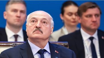 ”Meloni este o femeie, nu poate negocia cu Moscova. Tu, da”, i-a spus Lukaşenko lui Macron