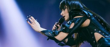 A doua Semifinală Eurovision – Alexandra Căpitănescu, cu o prestaţie electrizantă, a cucerit scena de la Viena şi s-a calificat în finala de sâmbătă – VIDEO