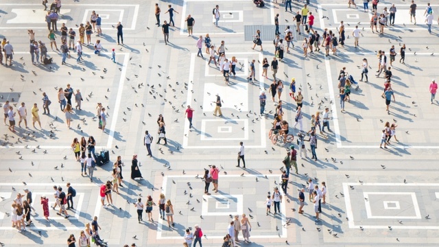 Eurostat: În 2025, UE avea 451 de milioane de locuitori, cu un milion mai mult decât în 2024/ România, printre ţările cu cea mai mare scădere a populaţiei/ 6% din cetăţenii UE, peste 80%/ Media de vârstă a ajuns la 44,9 ani, în creştere în toate ţările