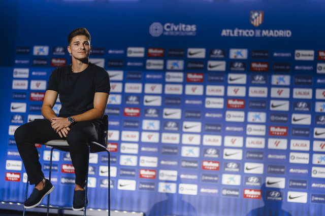 Atletico Madrid neagă că a primit o ofertă de la FC Barcelona pentru Julian Alvarez
