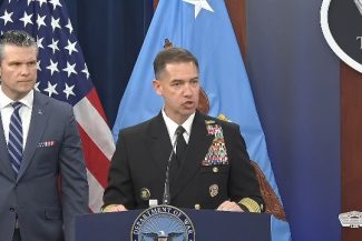 SUA au distrus şase ambarcaţiuni mici iraniene şi au doborât rachete şi drone, afirmă şeful CENTCOM