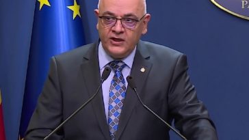Raed Arafat anunţă că avocaţii au studiat dosarul în care este acuzat de complicitate la contrabandă: Acuzaţia ignoră poziţiile oficiale exprimate de Direcţia Generală a Vămilor în 2021 şi în 2022 / Inventează teza pretinsului prejudiciu