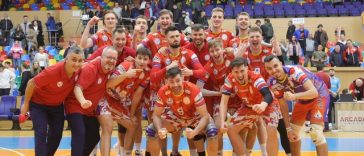 Volei masculin: Dinamo Bucureşti – Arcada Galaţi, scor 1-3, în primul meci al finalei Diviziei A