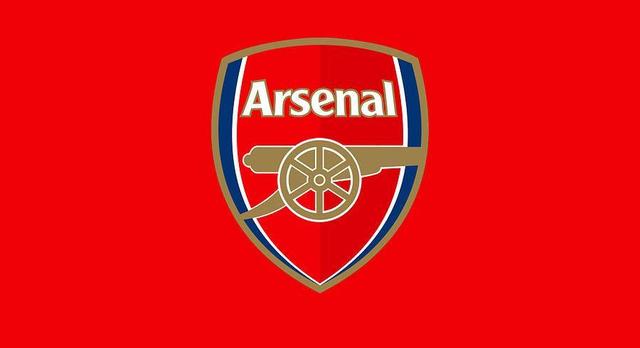 Paradă a echipei Arsenal duminică, la Londra, pentru a sărbători titlul în Premier League