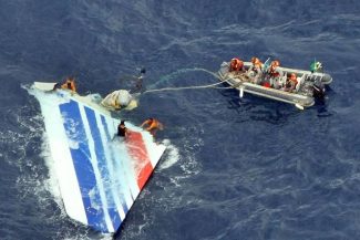 Companiile Airbus şi Air France au fost condamnate în apel pentru omor din culpă, la 17 ani de la prăbuşirea zborului Rio – Paris în care au murit 228 de oameni