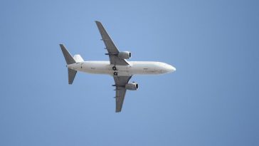 Companiile aeriene americane au cheltuit în martie cu 56% mai mult pe combustibil, după izbucnirea războiului cu Iranul