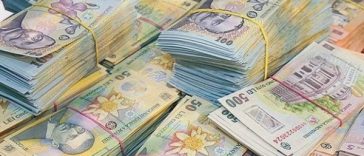 Bucureşti: Femeie de afaceri, acuzată că a înregistrat achiziţii fictive de combustibil, în valoare de peste 9 milioane de lei, pentru a nu plăti taxe către stat. Ea nu a achitat, ani la rând, impozitele salariaţilor firmei de pază pe care o administra