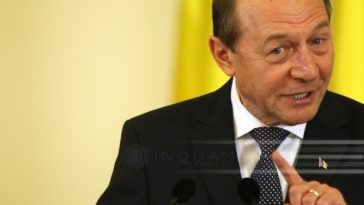 Băsescu: Nu poţi să pui în vârful unui guvern un tehnocrat care să facă ce? Să se ducă din sediu în sediu de partid să vorbească cu preşedinţii de partid, să se roage să-i treacă un act