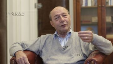 Traian Băsescu, despre anularea alegerilor prezidenţiale: E o afacere dâmboviţeană/ Mă îndoiesc că se vor găsi probe că sunt implicaţi ruşii / Mie să nu-mi spună PSD-ul că ei n-au năravul să se bage peste alegeri