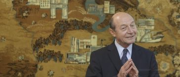 Fostul preşedinte Traian Băsescu a primit cetăţenia Republicii Moldova. Mesaj către Maia Sandu: Vă asigur că rămân devotat cauzei integrării Republicii Moldova în UE şi în egală măsură cauzei reunificării ţării şi a poporului român